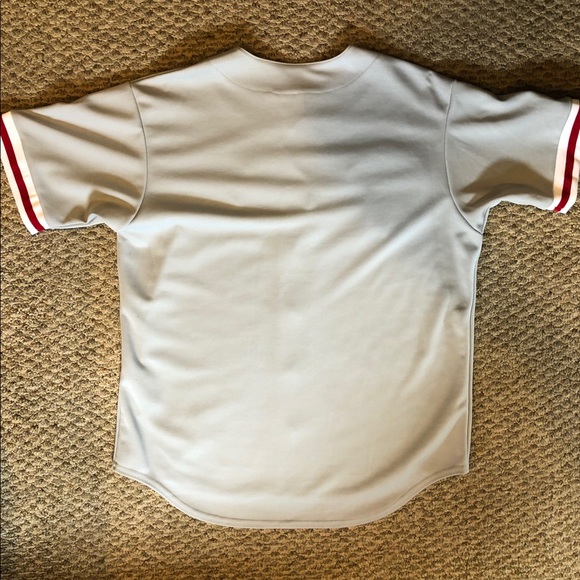 Men’s Phillies MLB Majestic Gray Road Jersey - Picture 5 of 6